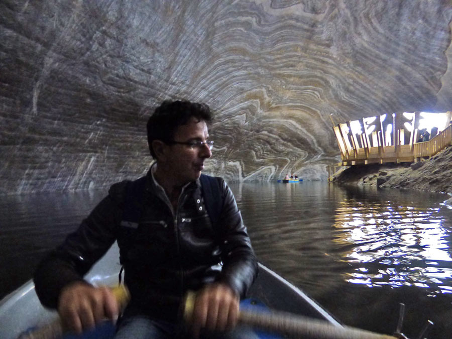 giro in barca al laghetto sotterraneo