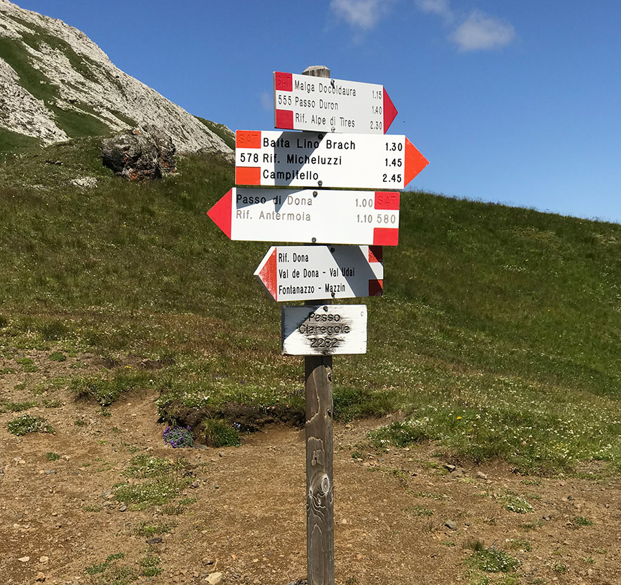 senrtiero in Val Duron