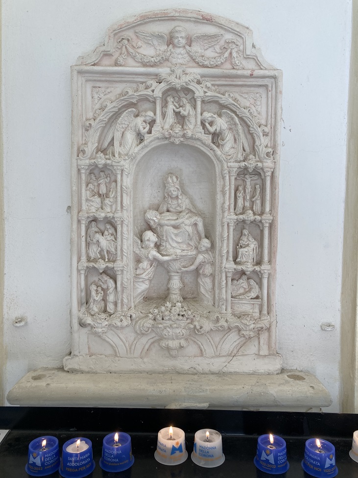 statua Madonna della Corona